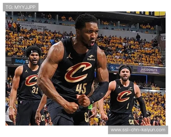 米切尔大步突破打板得分，骑士占据主动